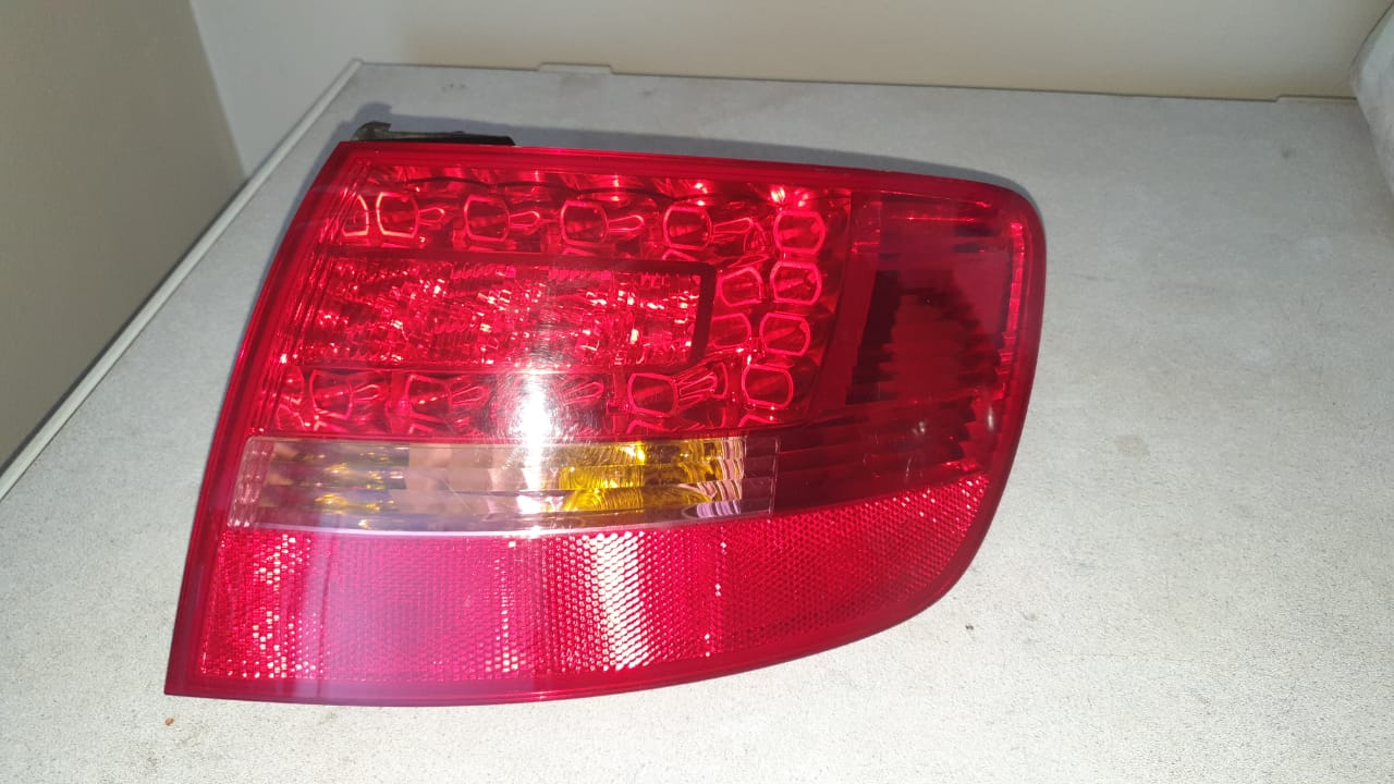 Pre Facelift LED Tail Lights For Audi A6 C6 Avant (2) - Private Seller