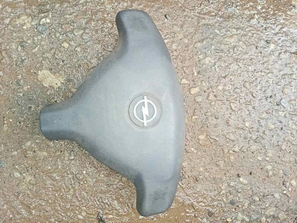 Opel Zafira steering airbag - Private Seller Opel Zafira steering airbag - Private Seller