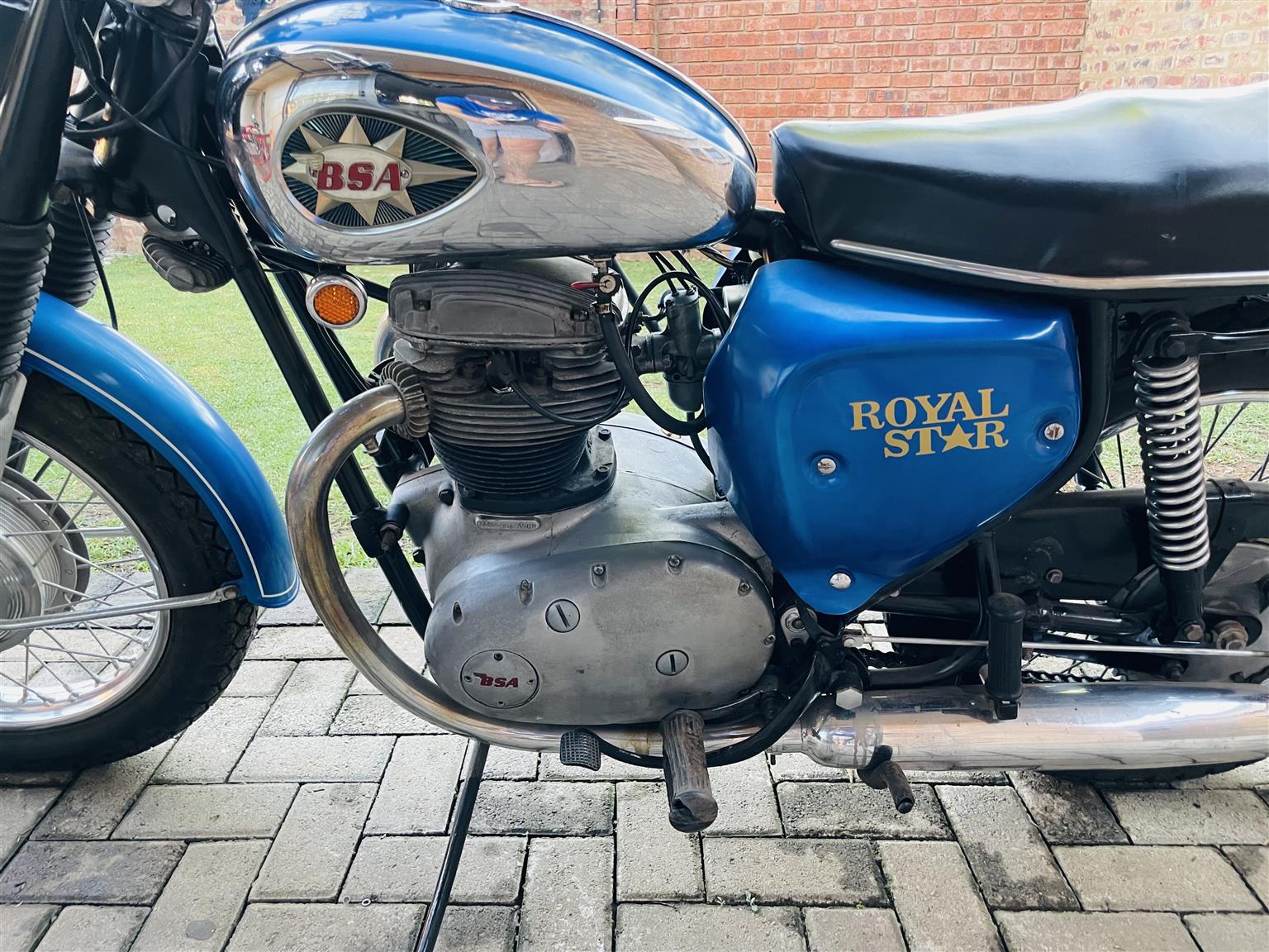 Motorcycle Bsa 1966 royal star 500cc 