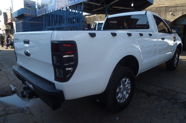 2017 Ford Ranger T7 2.2 TDCi SingleCab HiRider Bakkie Manua Cloth Seat