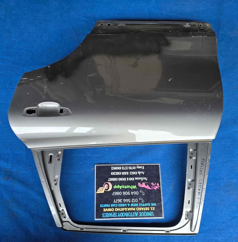 Porsche Cayenne Left Rear Door