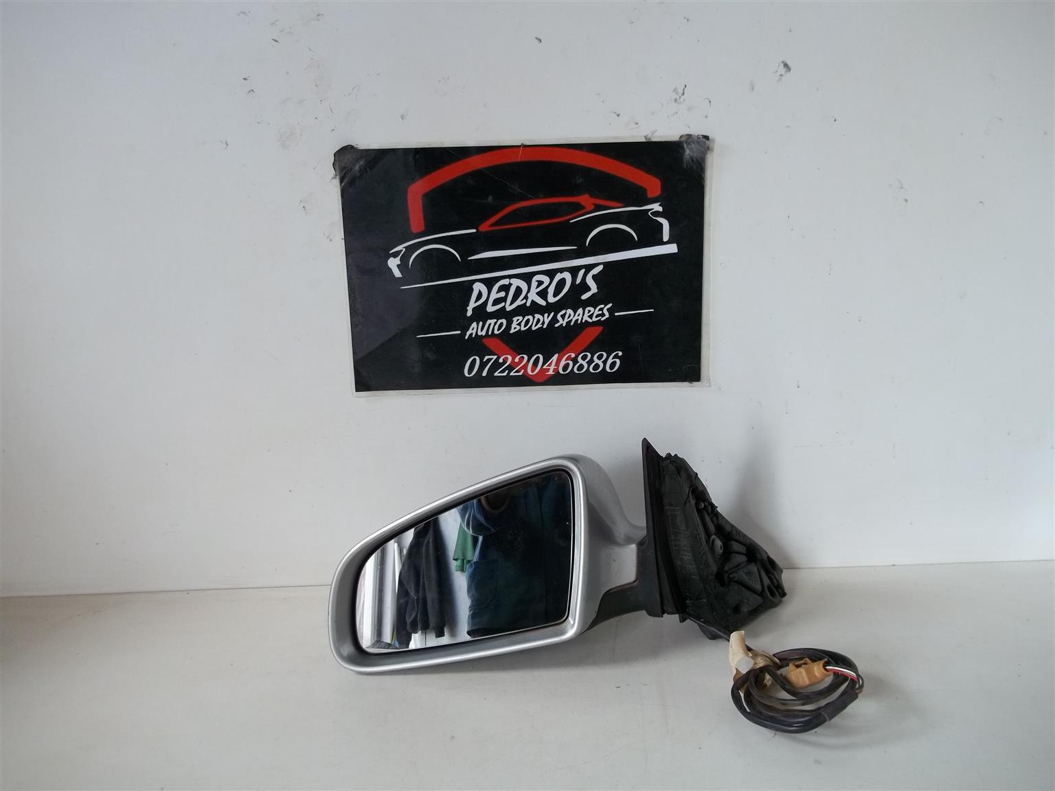 Audi A4 (B7) '04-'08 left mirror (Electric) - Private Seller Audi A4 (B7) '04-'08 left mirror (Electric) - Private Seller