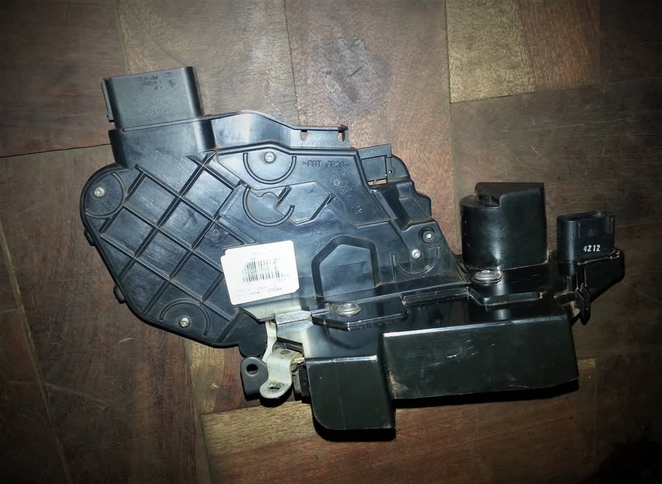 Land Rover Door Locks for sale | AUTO EZI