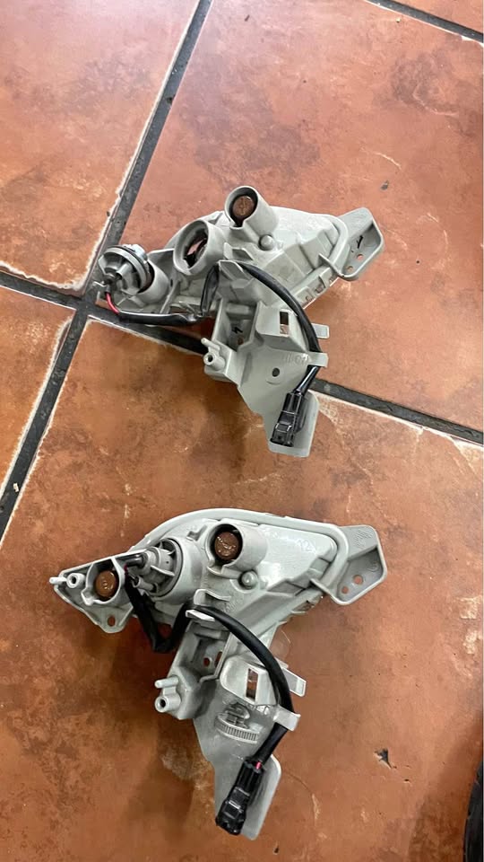 Mazda CX3 left fog lights - Private Seller Mazda CX3 left fog lights - Private Seller