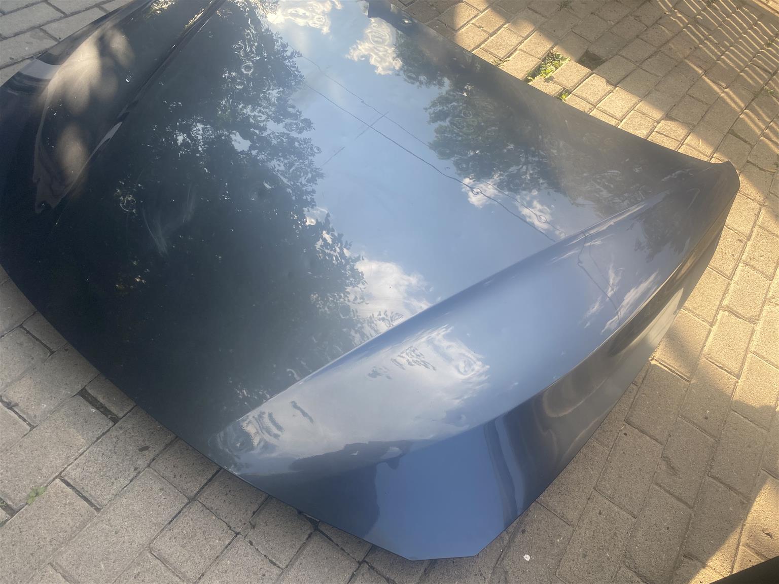 2017 BMW F30 BONNET FOR SALE. IN PRISTINE CONDITION