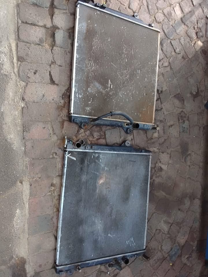 Toyota Prado 120 series V6 petrol radiator - Private Seller