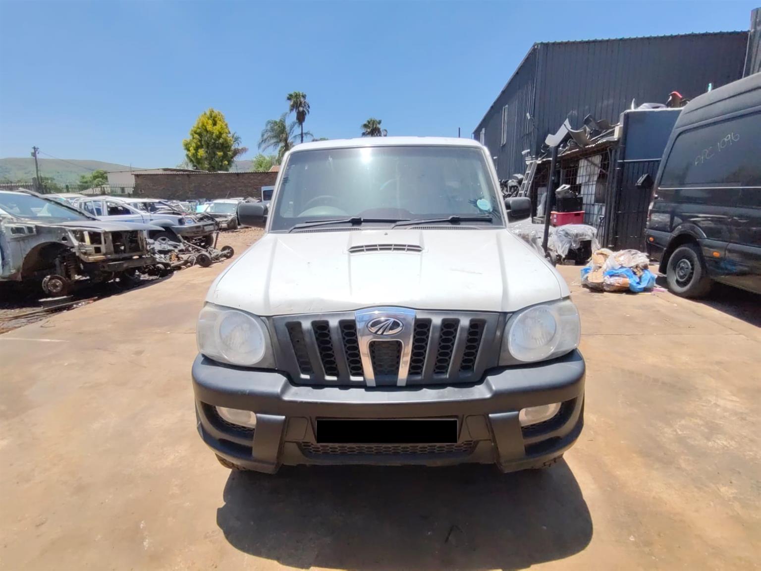 2017 Mahindra Scorpio Pik Up Mhawk diesel manual stripping for spares
