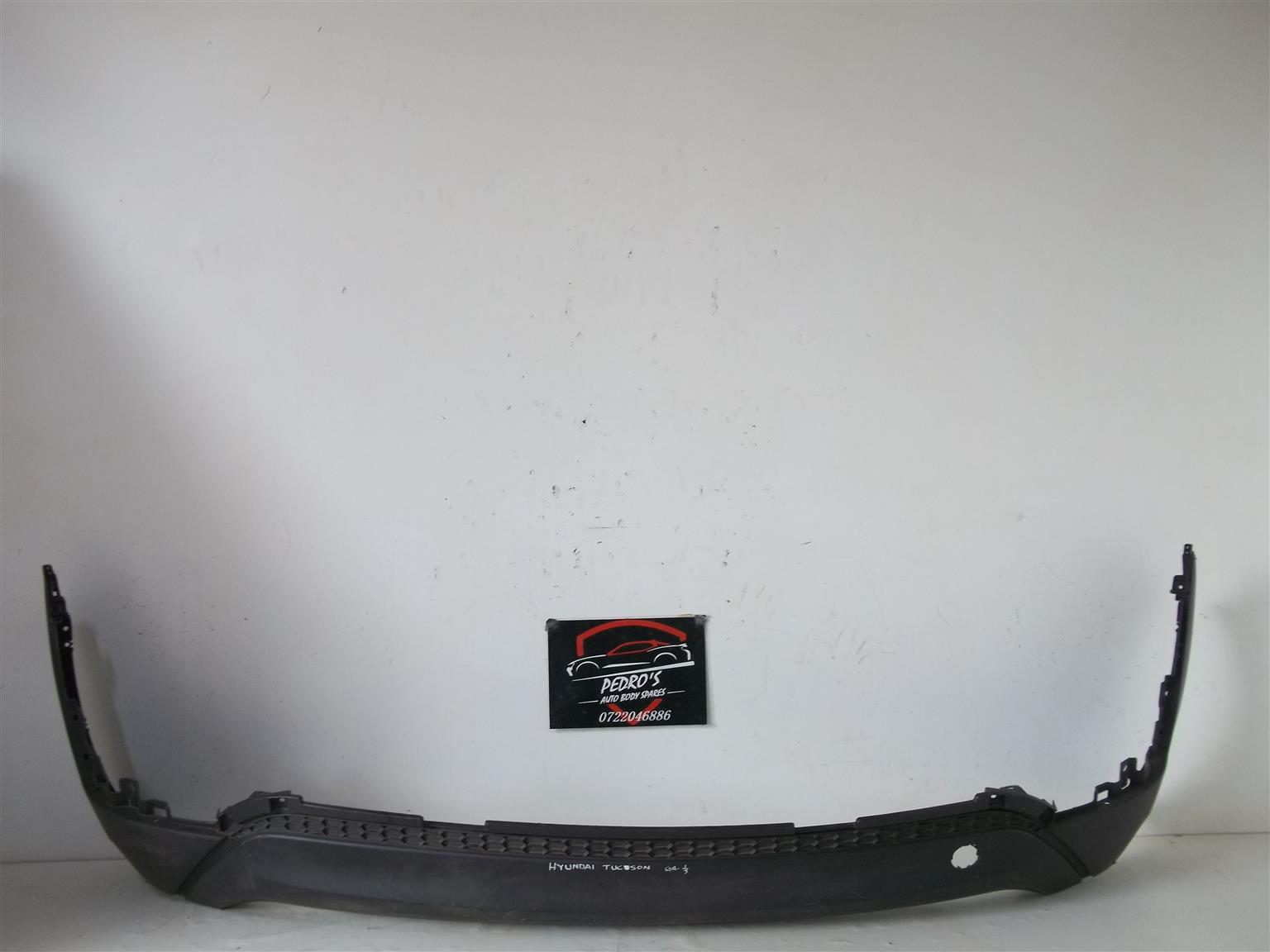 Hyundai Tucson 2 rear bumper lower cover - Private Seller Hyundai Tucson 2 rear bumper lower cover - Private Seller
