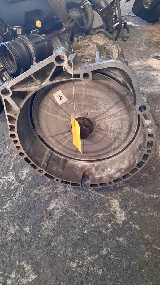 BMW M4 TRANSMISSION FOR SALE - Private Seller BMW M4 TRANSMISSION FOR SALE - Private Seller