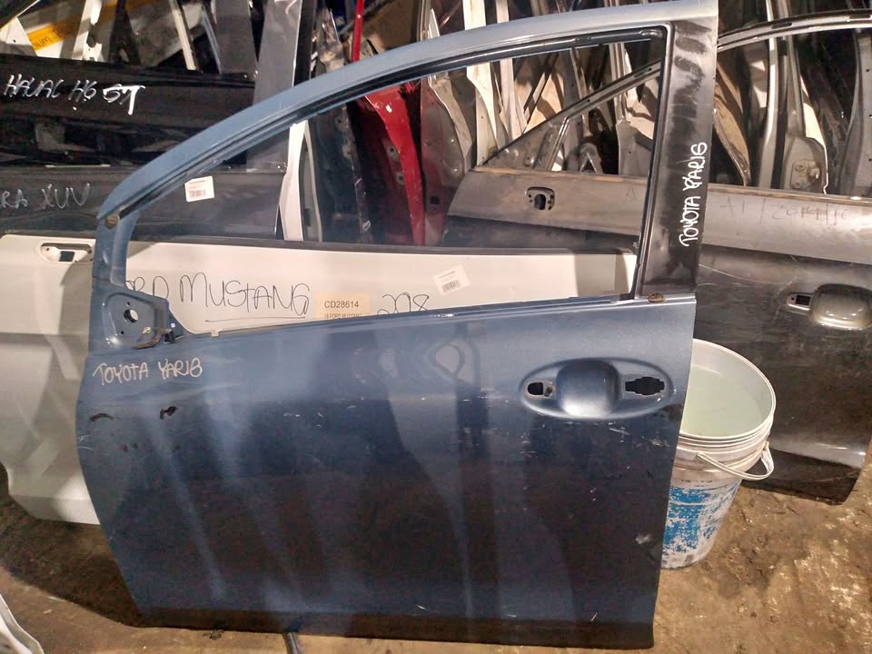Toyota Yaris Door Lhs for Sale - Private Seller Toyota Yaris Door Lhs for Sale - Private Seller