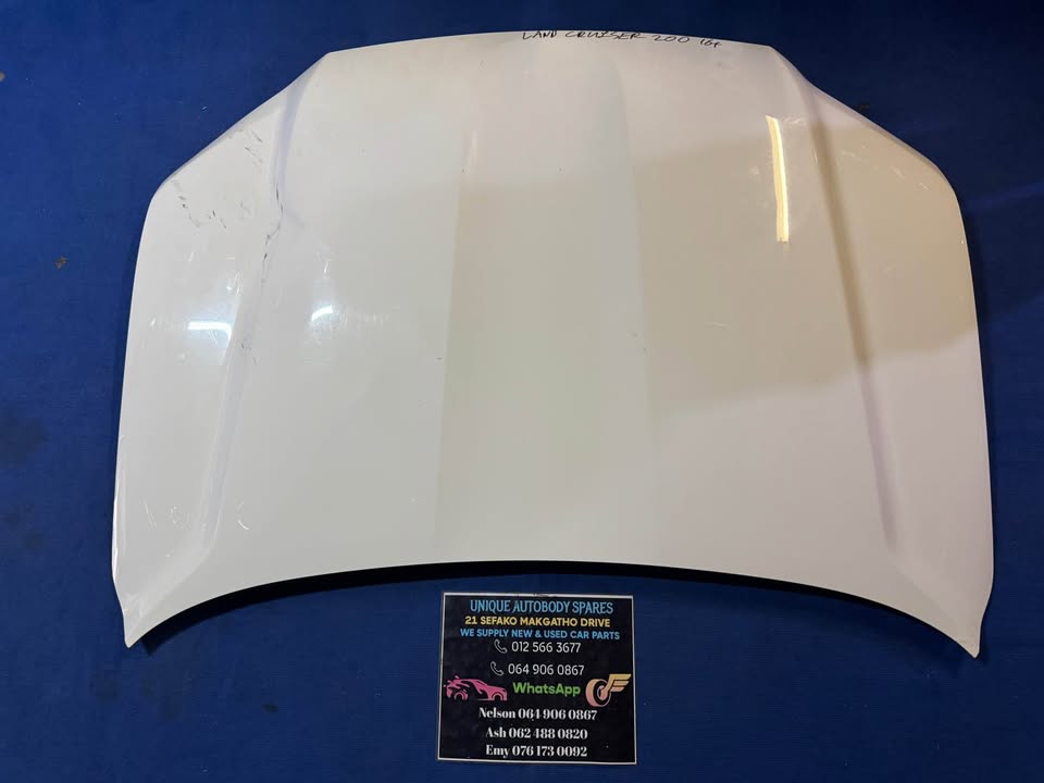 Toyota Land Cruiser 200 Bonnet hood - Private Seller Toyota Land Cruiser 200 Bonnet hood - Private Seller