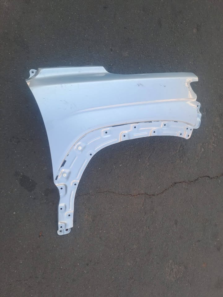 2021 onwards Toyota Urban Cruiser and Suzuki Brezza Right Fender - Private Seller 2021 onwards Toyota Urban Cruiser and Suzuki Brezza Right Fender - Private Seller