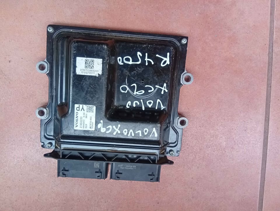 Volvo XC90 ECU computer box 31452233 - Private Seller