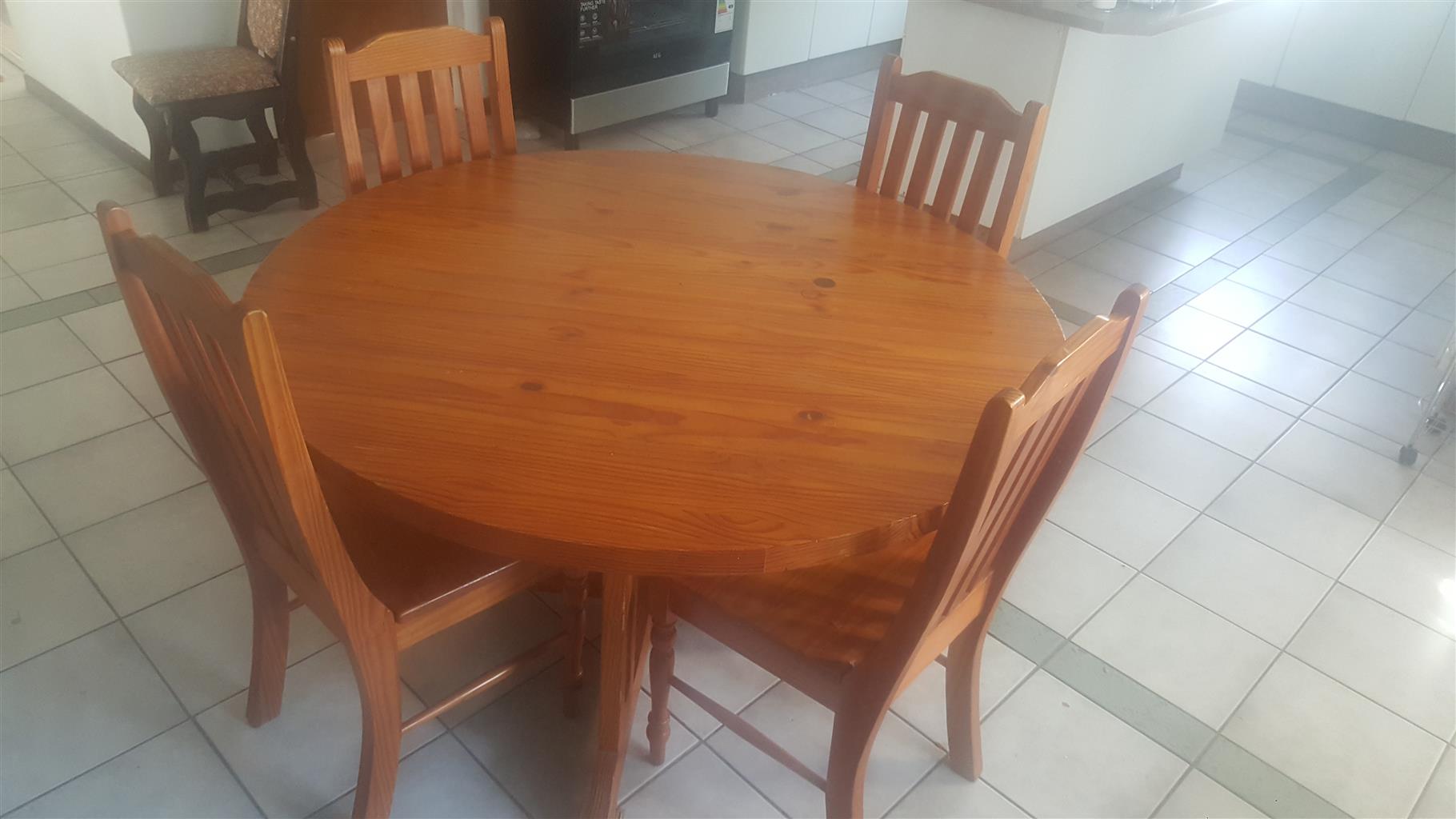 Oregon Pine Dining Room Set