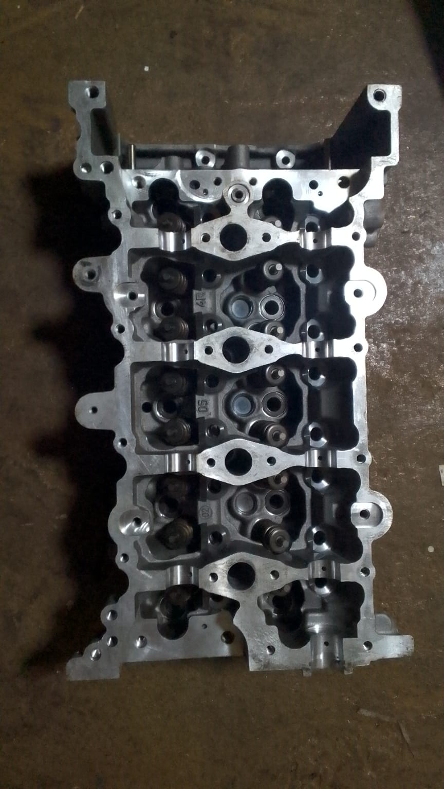 Mercedes Benz A 200  reconditioned cylinder head.