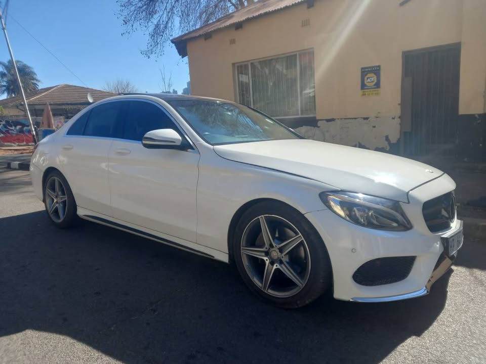 2016 Mercedes Benz C200 AMG AUTOMATIC, Sunroof, Leather seat, Service book