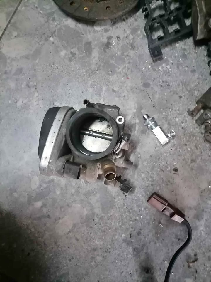 Opel Corsa/Astra/meriva throttle body - Private Seller Opel Corsa/Astra/meriva throttle body - Private Seller