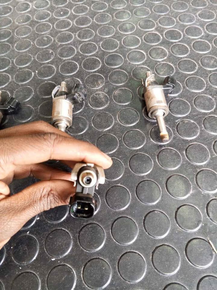 2015 -- 19 Mazda 2 Skyactive P520 Engine High fuel pressure injectors - Private Seller