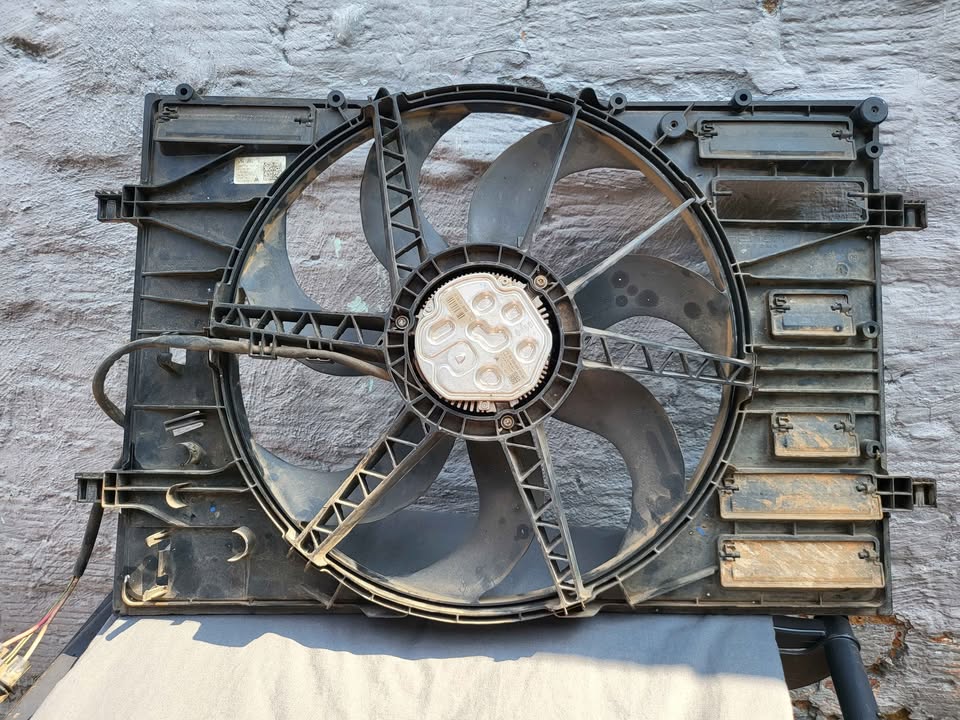 2022 Audi Q5 Radiator fan for sale. - Private Seller 2022 Audi Q5 Radiator fan for sale. - Private Seller