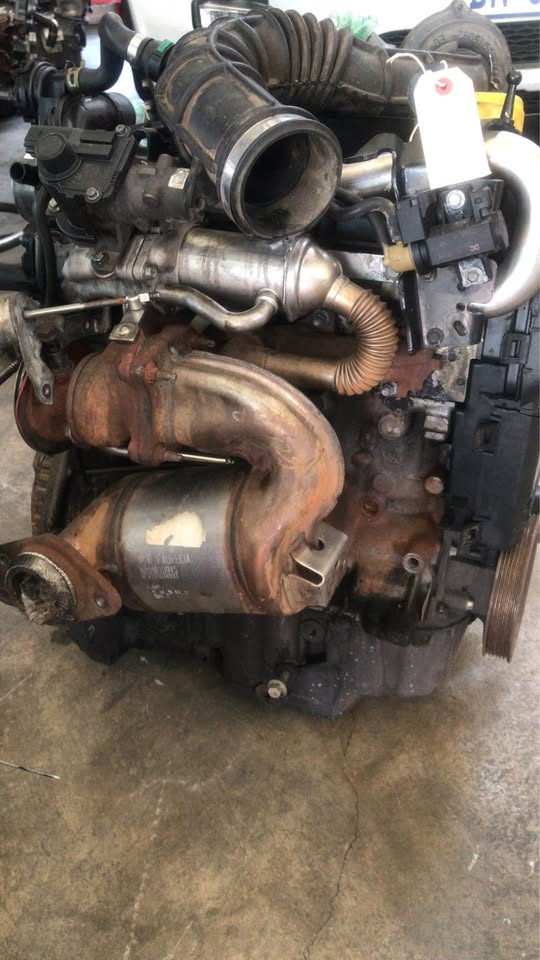RENAULT DUSTER K9K DIESEL ENGINE FOR SALE CALL: or WHATSAPP: - Private Seller