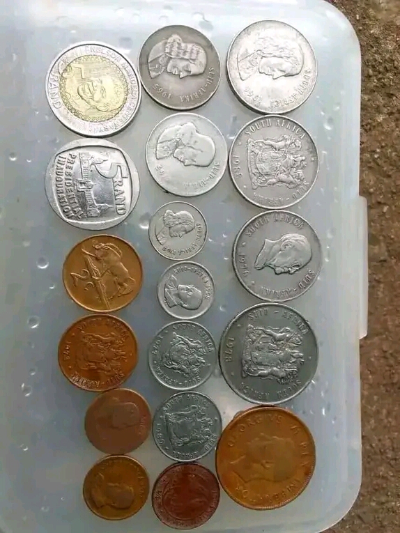 I am selling some rare old coins