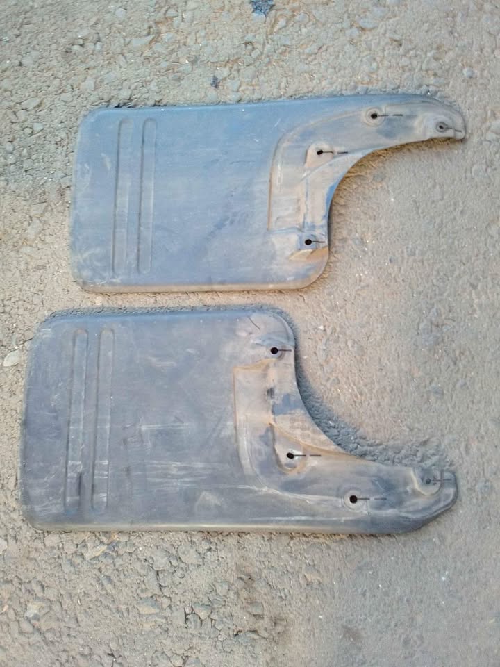 2015 Toyota Hilux D4D 4x4 rear mud flaps - Private Seller