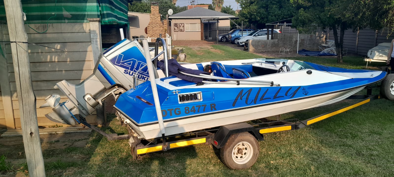 Dart Avenger Speed boat