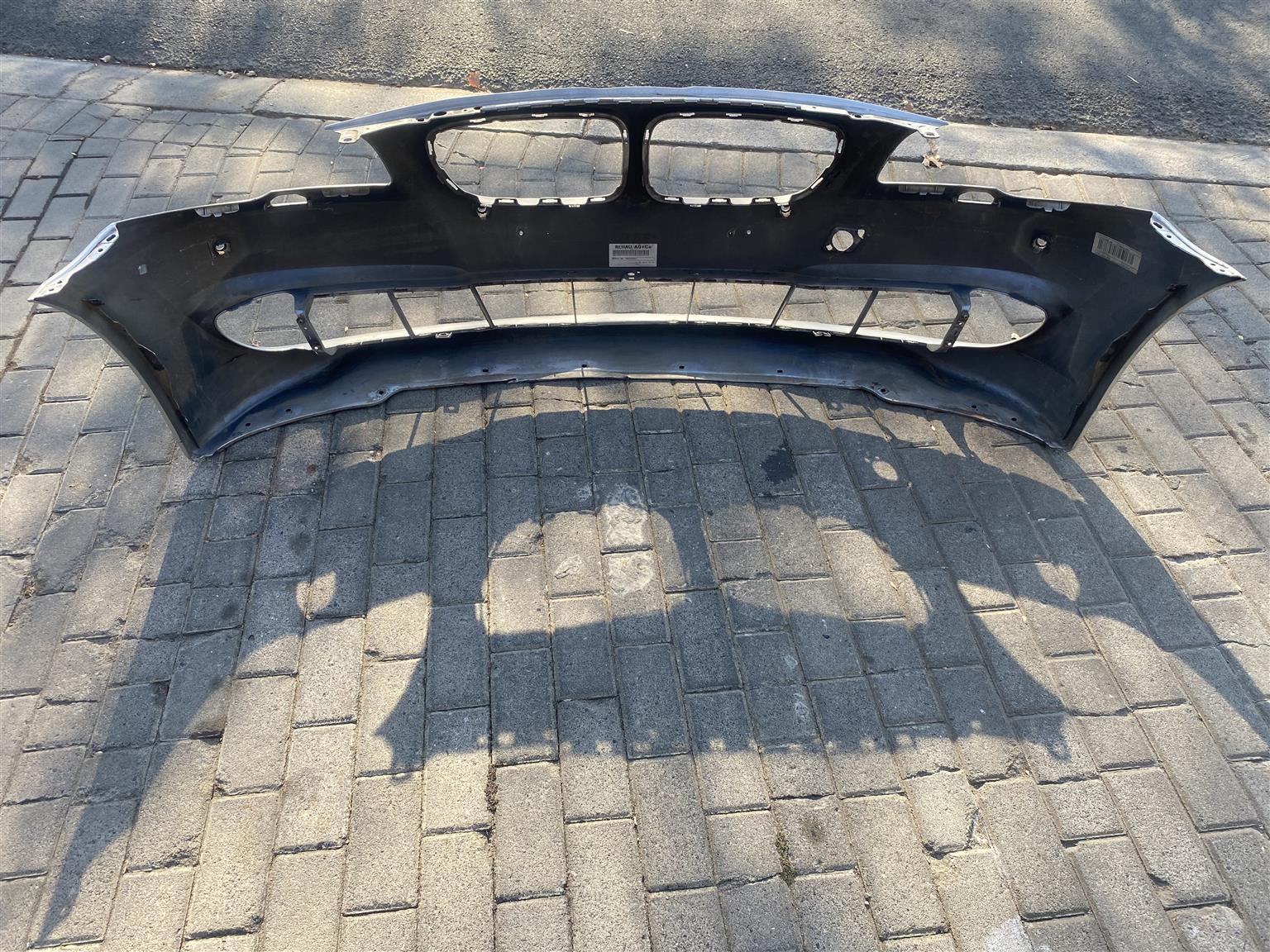2016 BMW 5 SERIES F10 FRONT BUMPER FOR SALE. IN PRISTINE CONDITION