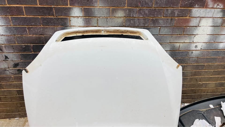 Opel Corsa gamma bonnet - Private Seller