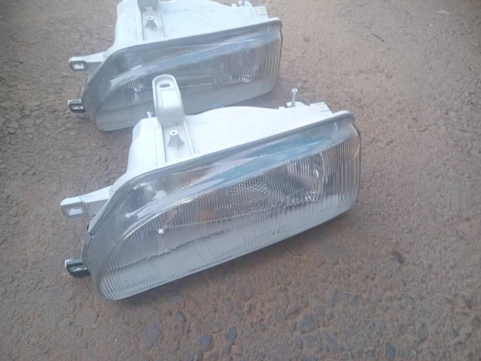 Toyota corolla Kentucky rounder E90 and E92 left headlight for sale