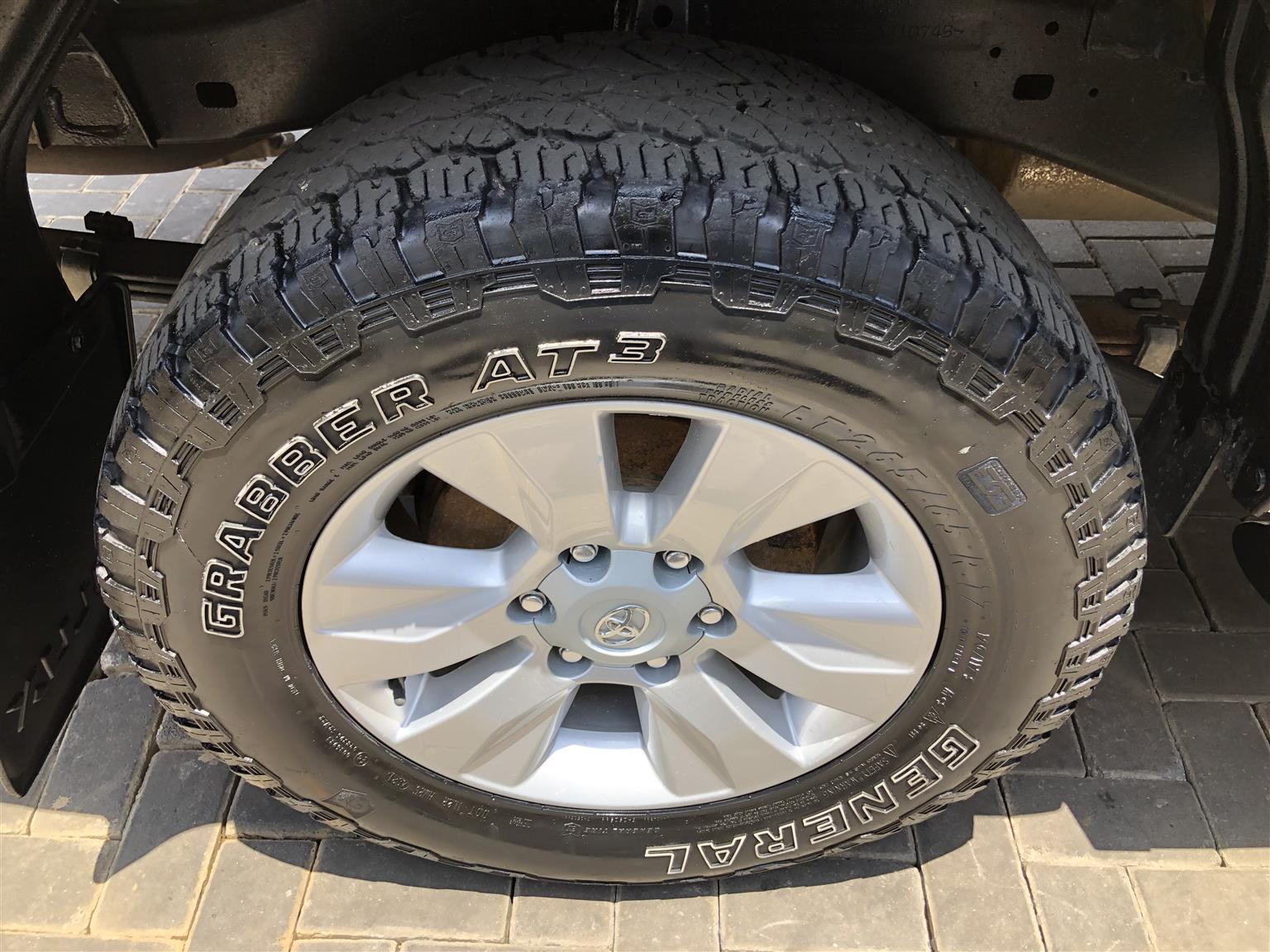 Used 2016 Toyota Hilux 2.8GD-6 double cab 4x4 Raider Dakar auto - Private Seller