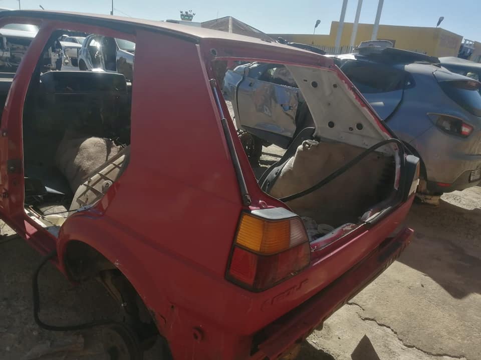 Golf 2 stripping for spares - Private Seller