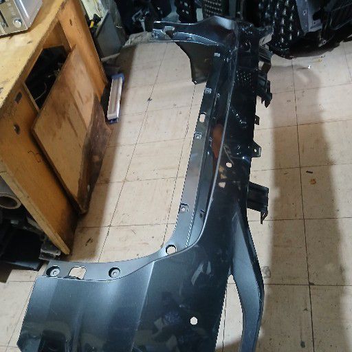 Toyota fortuner gd6 back bumper - Private Seller Toyota fortuner gd6 back bumper - Private Seller