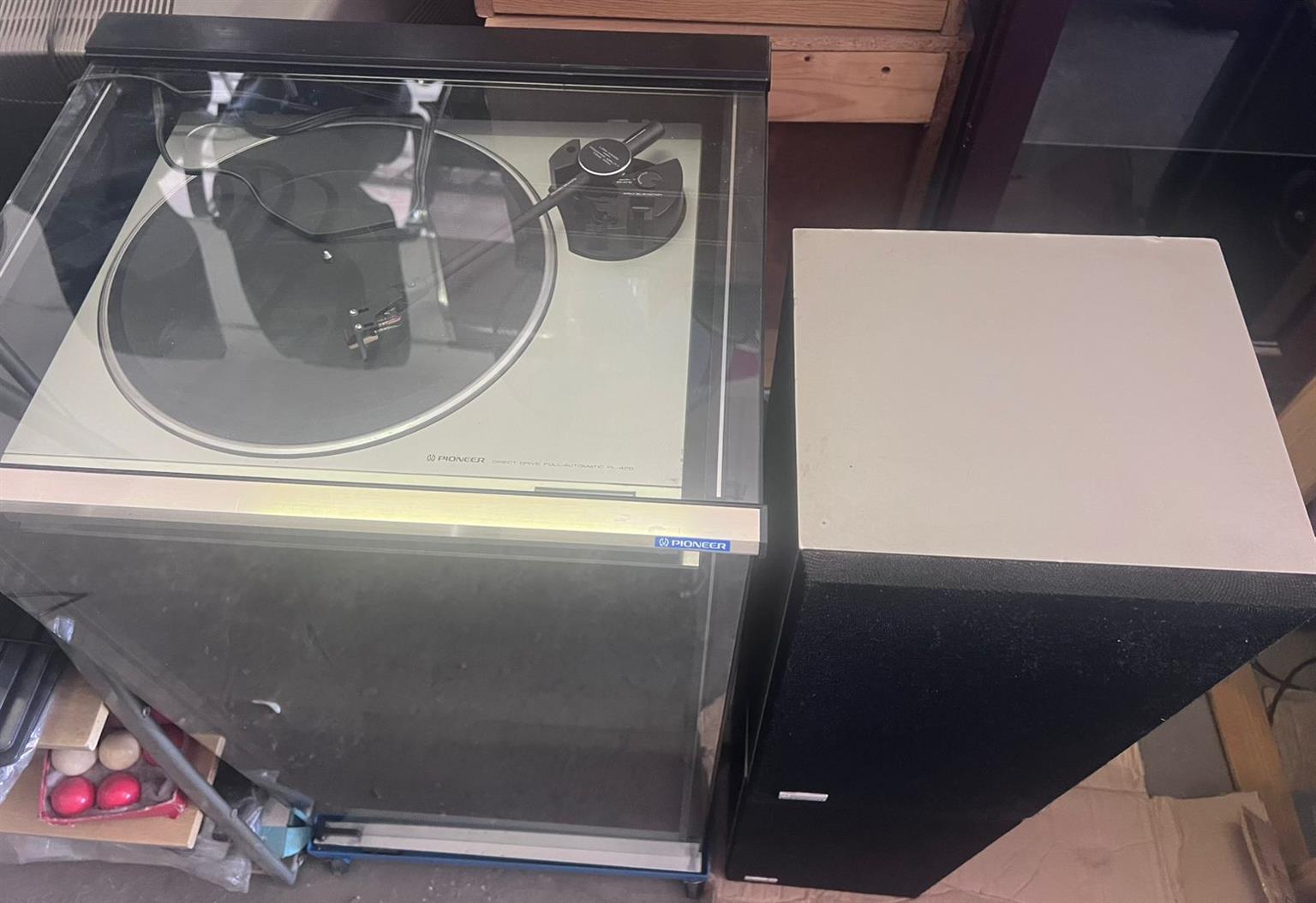 Pioneer PL420 Turntable and Stereo Cabinet and Speakers
