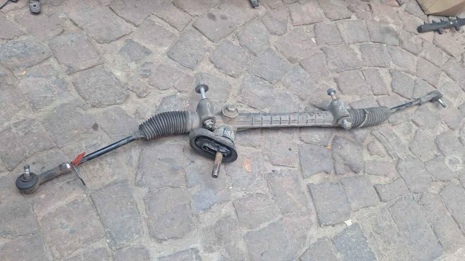 2008 opel corsa gamma bakkie steering rack for sale - Private Seller
