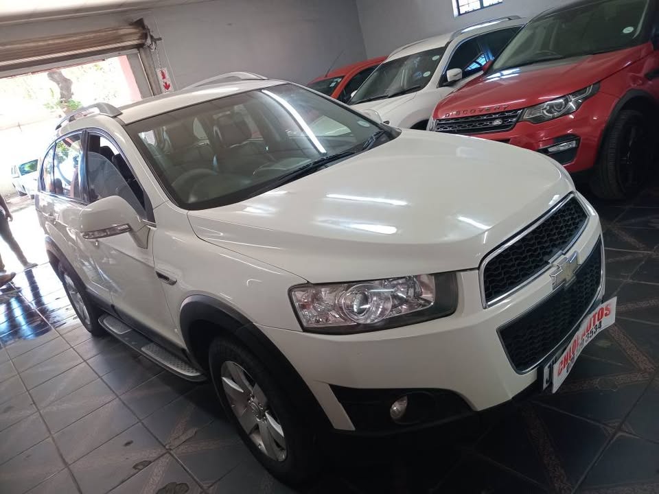 2012 Chevrolet Captiva 2.4 Petrol, Automatic 7 Seater, White color 92000km