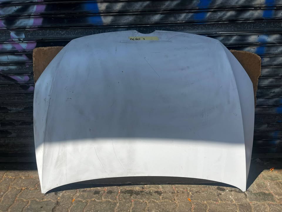 Volkswagen Golf 7 Bonnet - Private Seller Volkswagen Golf 7 Bonnet - Private Seller