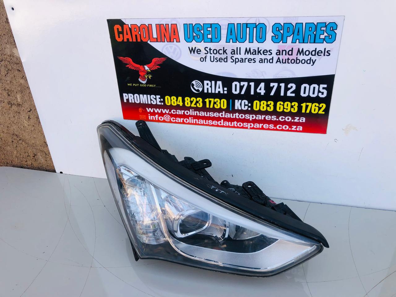 Hyundai Santa Fe right side xenon headlight - Private Seller Hyundai Santa Fe right side xenon headlight - Private Seller