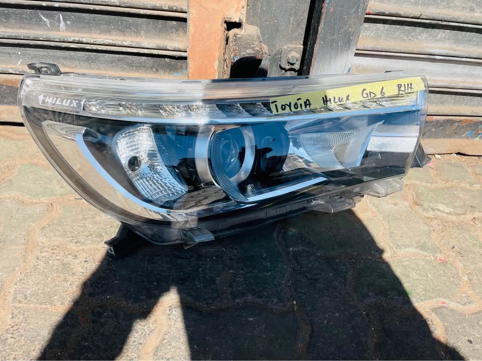 Toyota Hilux GD6 LED headlight - Private Seller Toyota Hilux GD6 LED headlight - Private Seller