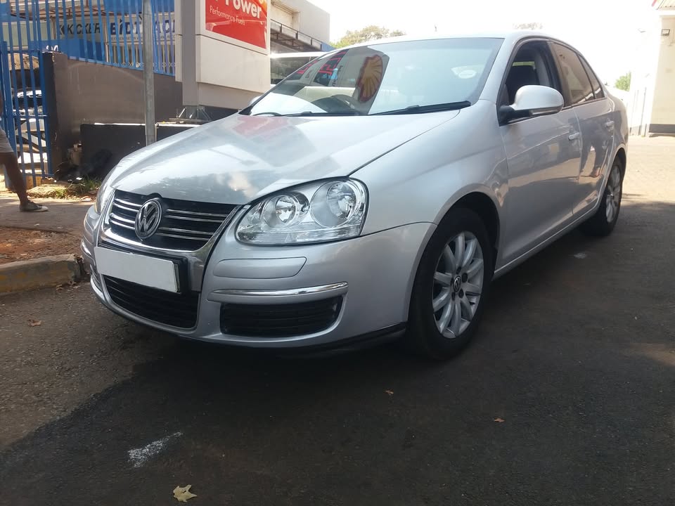 2010 VOLKSWAGEN JETTE 5 1.6 COMFORTLINE 2010 VOLKSWAGEN JETTE 5 1.6 COMFORTLINE