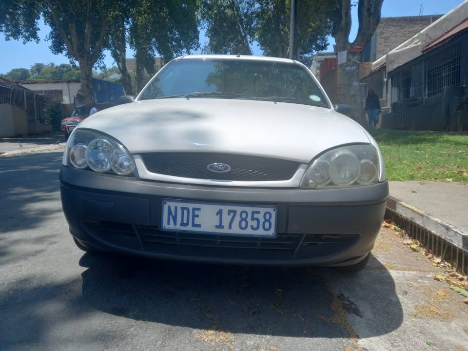 Ford Bantam 1.3 Petrol, Manual Transmission, White Color, Mileage