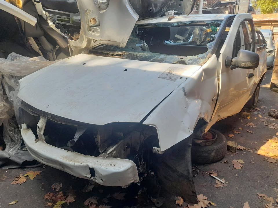 NISSAN NP200 STRIPPING FOR PARTS - Private Seller NISSAN NP200 STRIPPING FOR PARTS - Private Seller