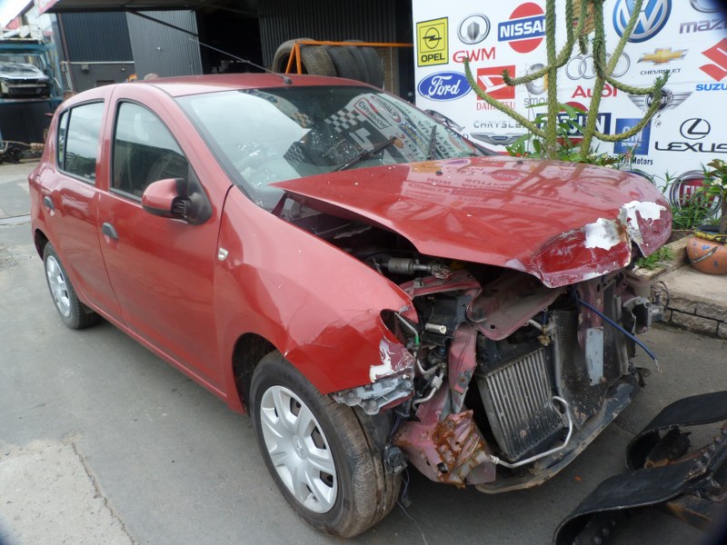 Renault Sandero 900T Dynamique Manual Red - 2015 STRIPPING FOR SPARES - Private Seller Renault Sandero 900T Dynamique Manual Red - 2015 STRIPPING FOR SPARES - Private Seller
