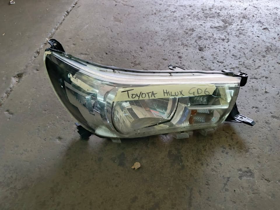 Toyota Hilux GD6 Headlight - Private Seller