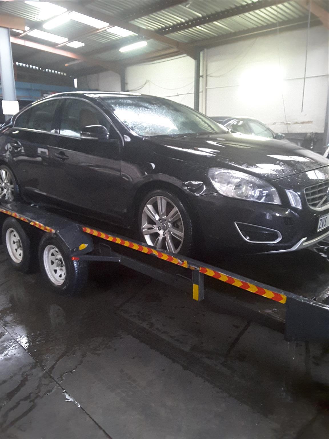 Volvo S60 xenon headlight for sale - Private Seller Volvo S60 xenon headlight for sale - Private Seller
