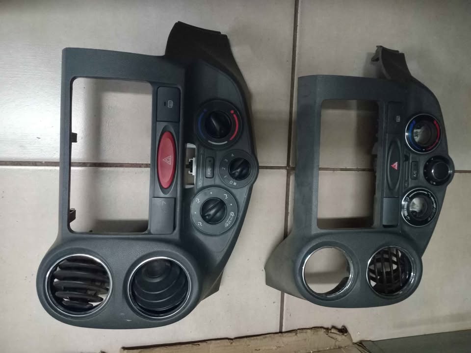 2015 up Toyota etois dashboard center part for sale WhatsApp or cell - Private Seller 2015 up Toyota etois dashboard center part for sale WhatsApp or cell - Private Seller