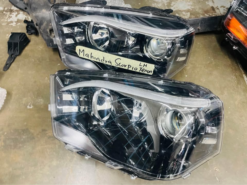 Mahindra Scorpio headlights - Private Seller Mahindra Scorpio headlights - Private Seller