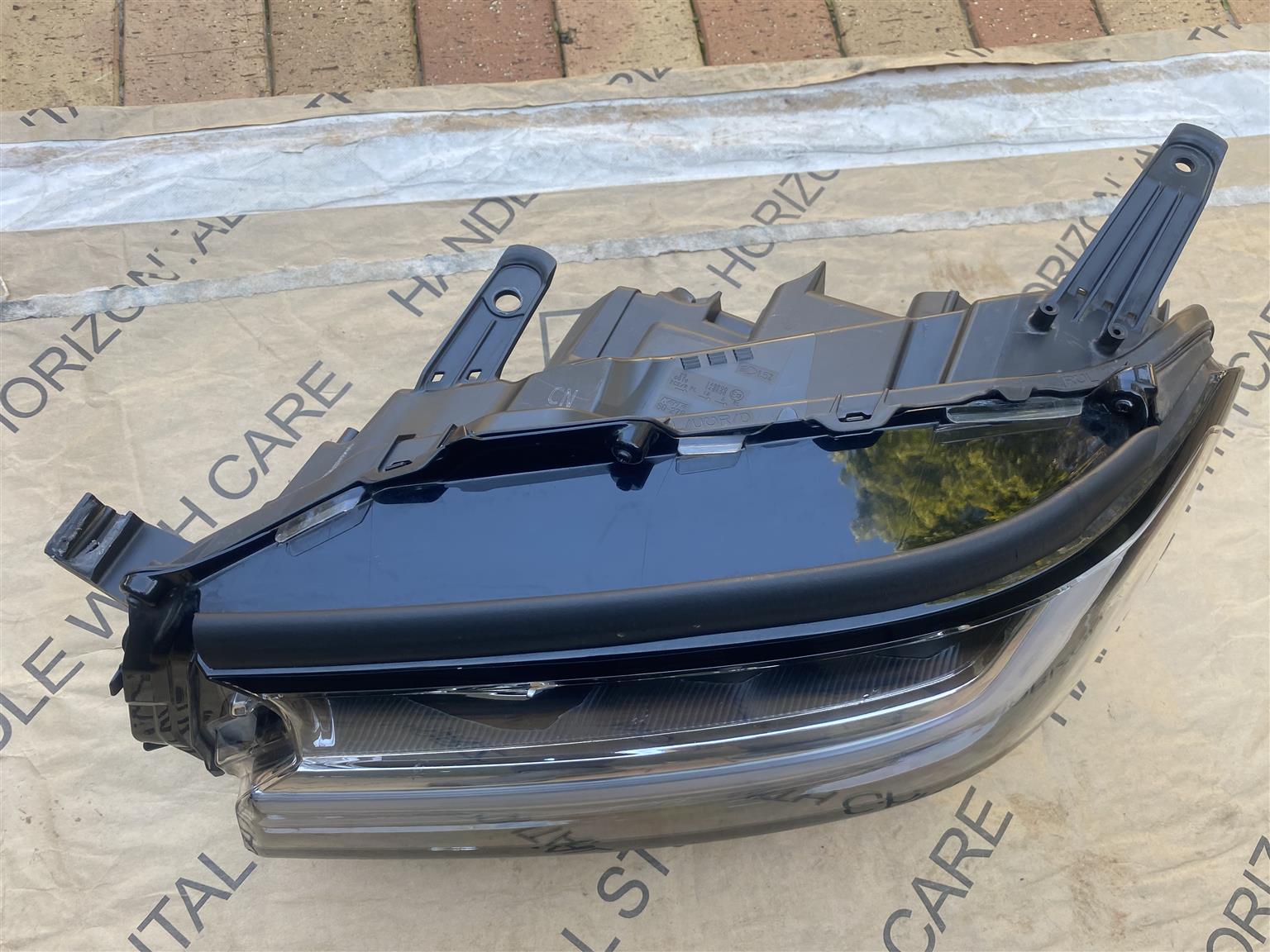 2023 TOYOTA LAND CRUISER 300 FULL LED HEADLIGHT LEFT SIDE FOR SALE