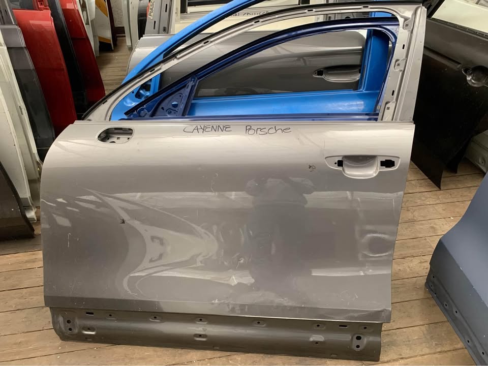 Porsche Cayenne door LHS