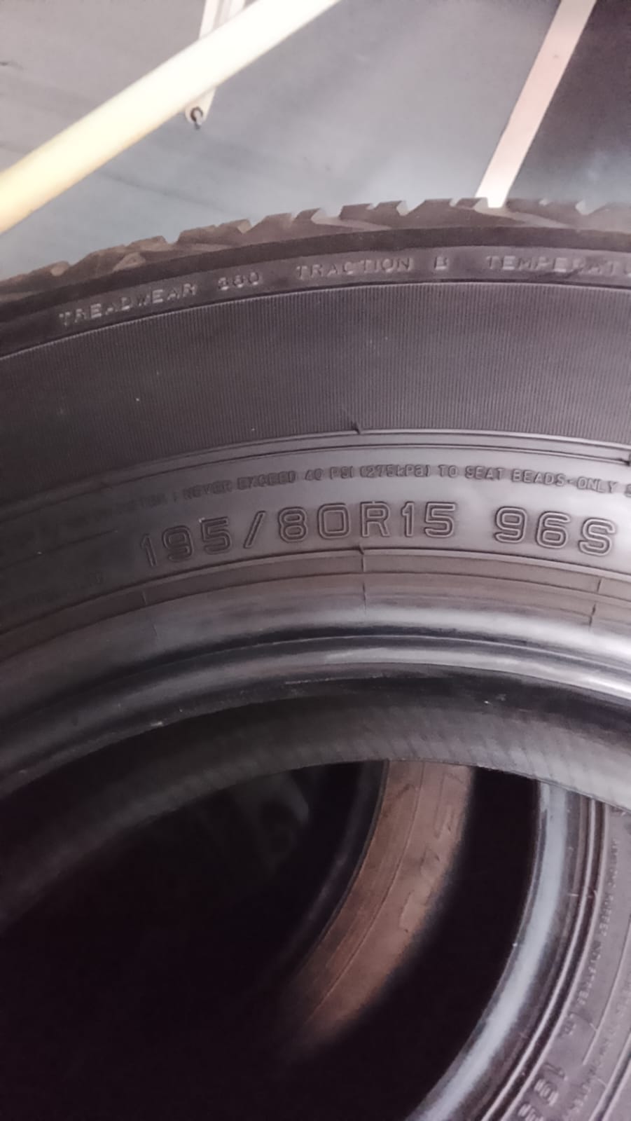TYERS DUNLOPE FITS ON SUZUKI JEN 4 FOR SALE - Private Seller TYERS DUNLOPE FITS ON SUZUKI JEN 4 FOR SALE - Private Seller